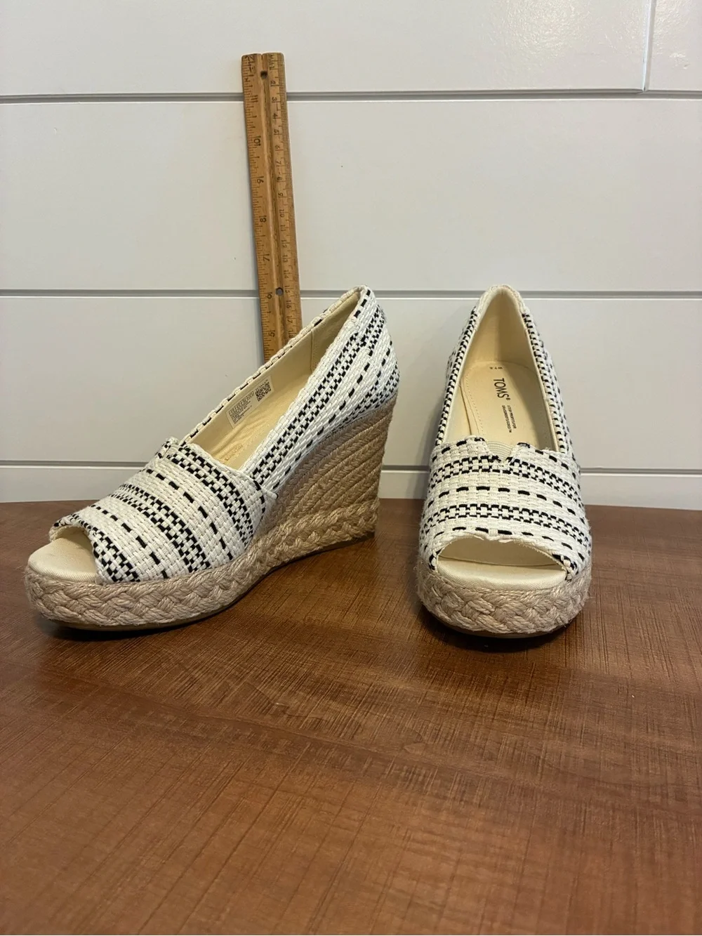 Toms Black & White Striped Espadrille Wedge Peep-Toe 7.5